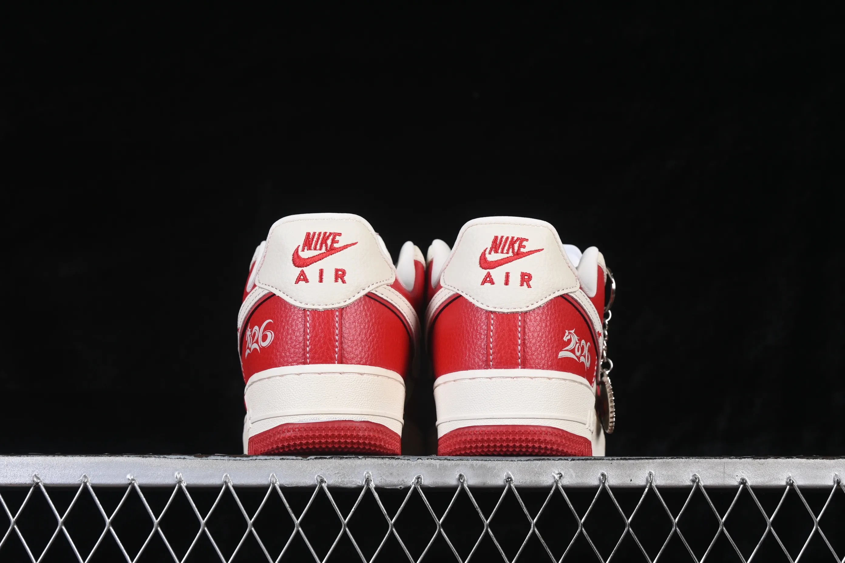 All categories Nk Air Force 1 Air Force series Nk Air Force 1 Low Air Force low top Nike Air Force 1'07 Low Year of the Horse joint name Lit pattern red horse Air Force 1 low top casual sneakers XL1979-134